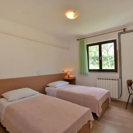 Luna Apartman *