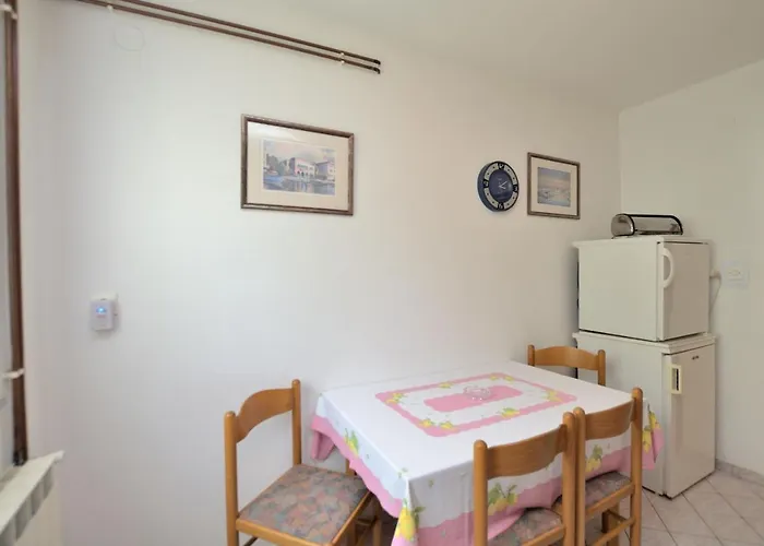 Luna Apartment